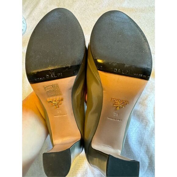 Prada size 39 US 9 grey patent leather pump platform heels - EUC - Picture 7 of 10